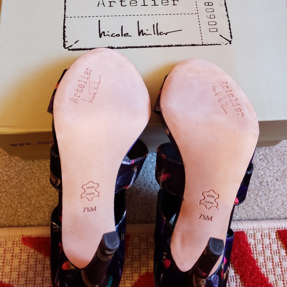 Nicole Miller Lipstick Shoes - Picture 3 of 4
